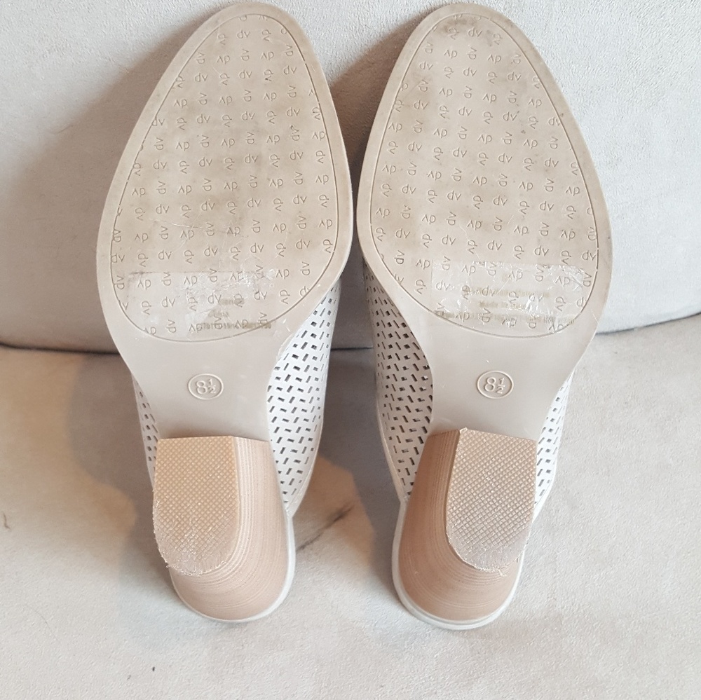 DV by Dolce Vita shoes. Sz 8.5 - Picture 7 of 7